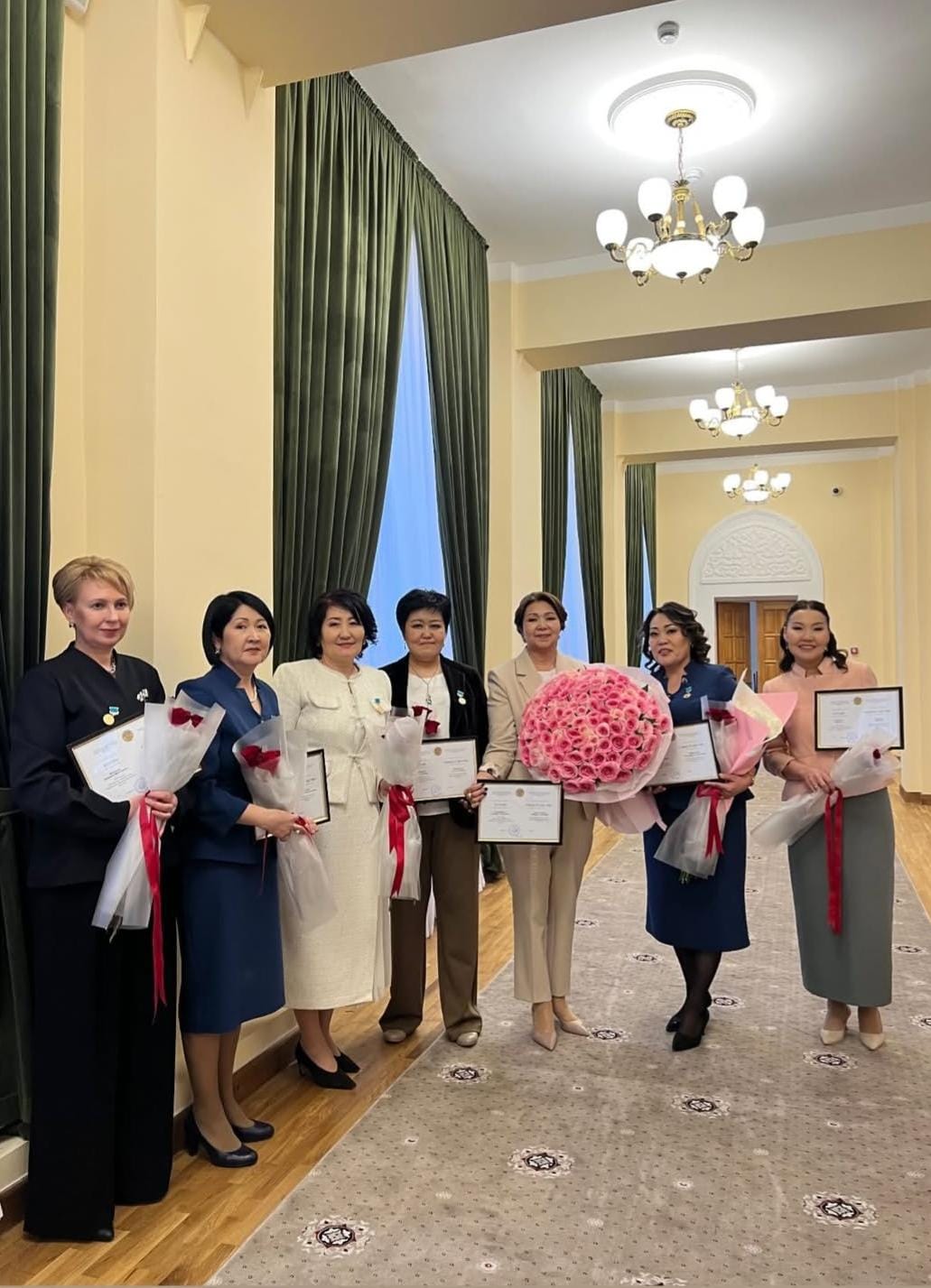 Биология және биотехнология факультетінің мерейі: «ЖОО үздік оқытушысы – 2025»  иегерлерін шын жүректен құттықтаймыз!